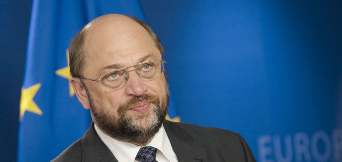 AP Başkanı Schulz'dan Davutoğlu'na telefon