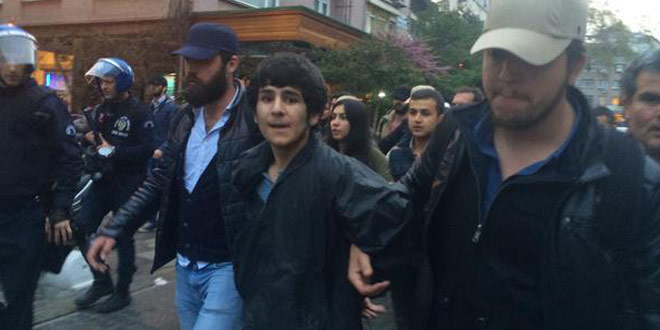 Kadıköy'de soykırım anmasına polis saldırısı: 6 gözaltı