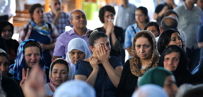 Saldırıda hayatını kaybeden 30 kişinin isimleri belirlendi