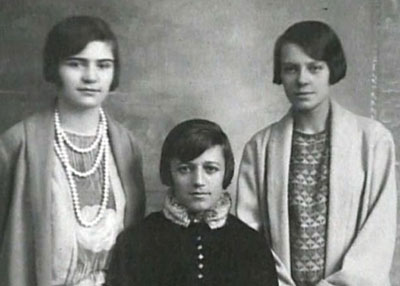 Mustafa Kemal’in manevi kızları Zehra Aylin, Afet İnan ve Sabiha Gökçen