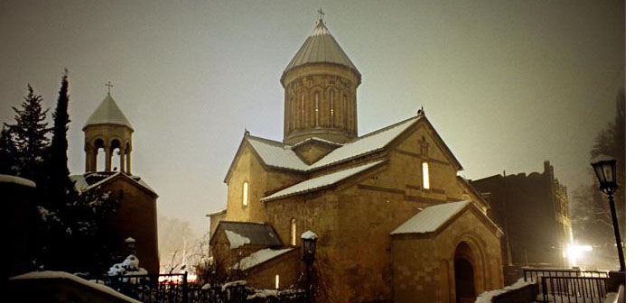 Armenian Churches in Georgia will be heated by Azerbaijan