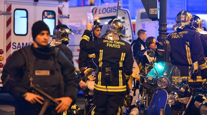 Paris'te silahlı ve bombalı saldırı: En az 128 ölü