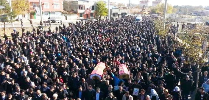 Diyarbakır'da hayatını kaybeden Cengiz ve Salman toprağa verildi