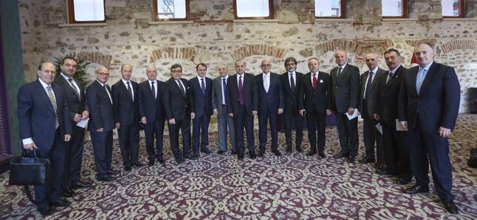 Akdoğan azınlık temsilcileriyle bir araya geldi