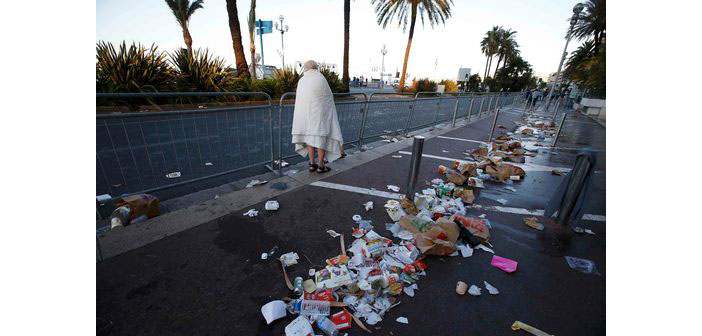 Nice'te ulusal bayram kana bulandı: 84 ölü, 100 yaralı