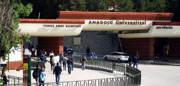 Eskişehir'deki 'Barış Akademisyenleri'ne 6 ay sonra uzaklaştırma