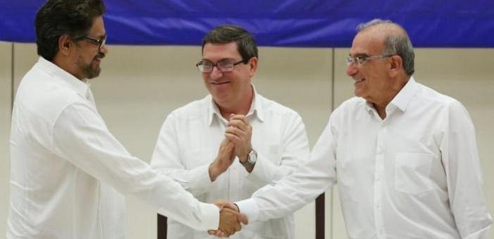 Kolombiya'da 52 yıllık savaşı bitiren anlaşma imzalandı