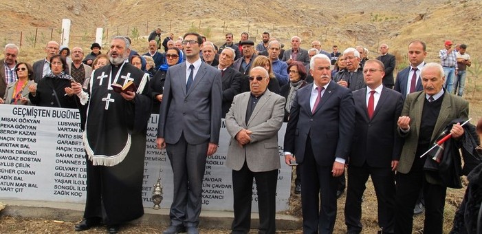 Zara’da Ermeni mezarlığı açıldı