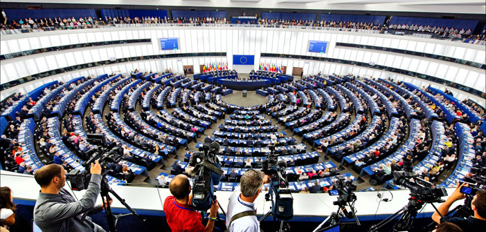 European Parliament votes to suspend the negotiations with Turkey