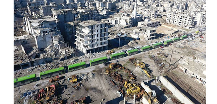 Doğu Halep'ten tahliyeler durduruldu