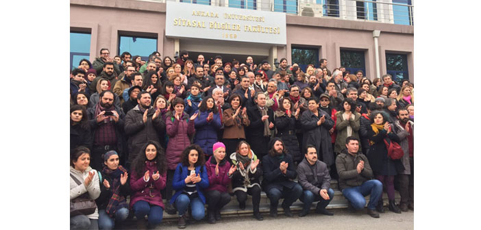 KHK'nın bedeli: Ankara Üniversitesi SBF'de dersler kaldırıldı, tezler ortada kaldı