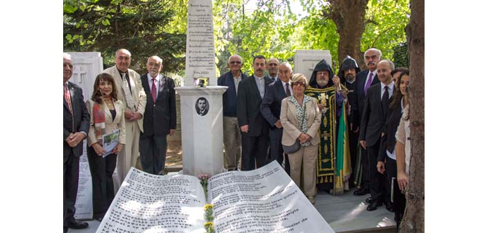 Bedros Turyan mezarı başında anıldı