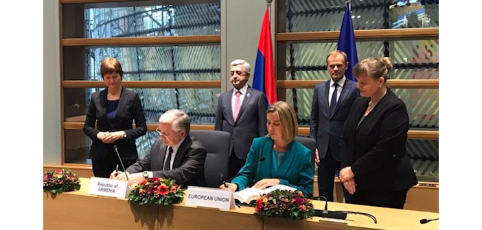 Ermenistan ve AB arasında imzalar atıldı