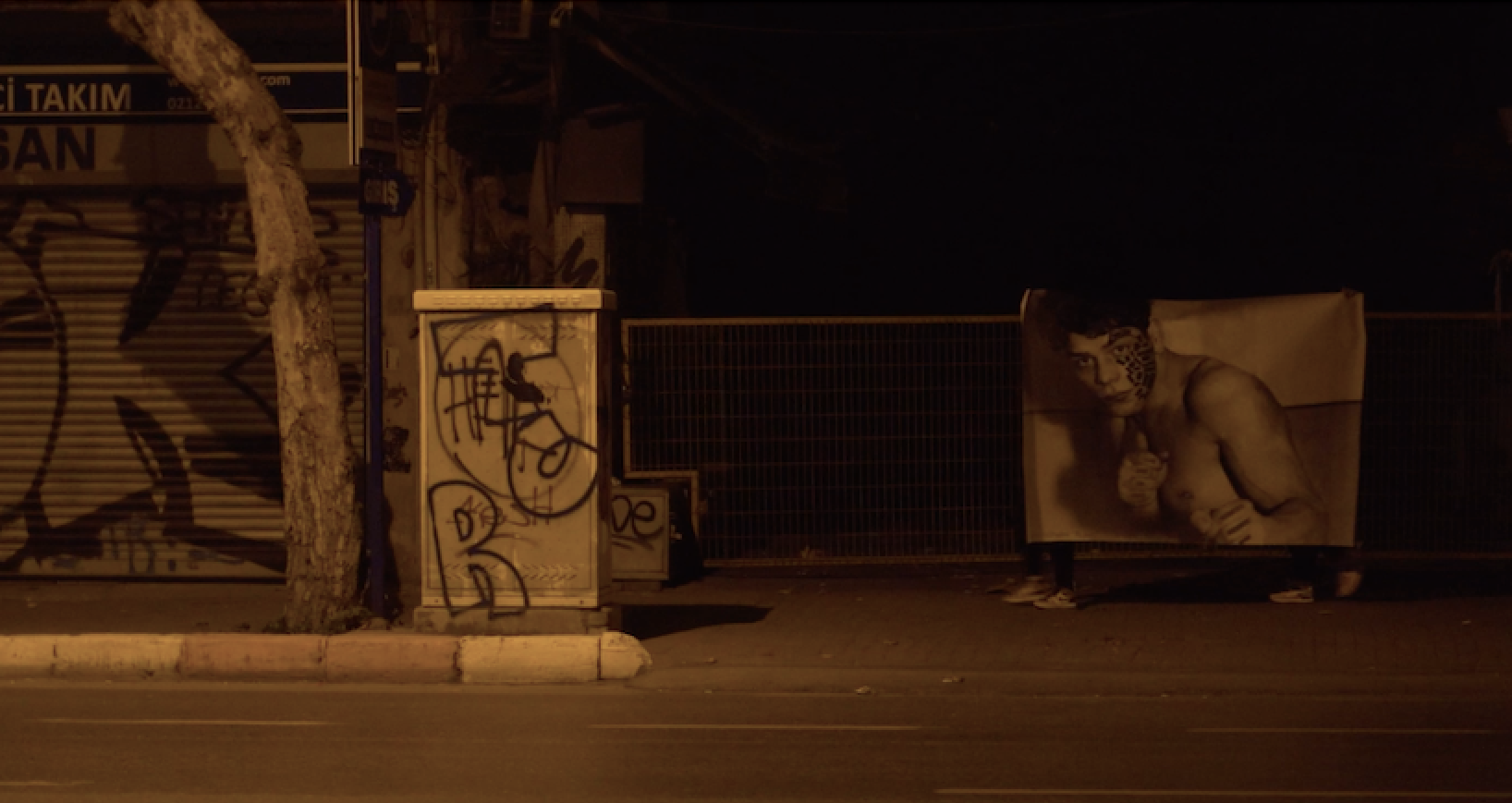 Rukeli is on the streets of Istanbul. Photo: Ece Latifaoğlu