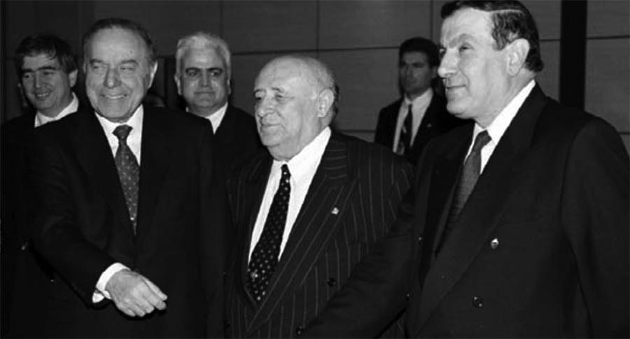 Dönemin liderleri: Haydar Aliyev, Süleyman Demirel, Levon Ter Petrosyan