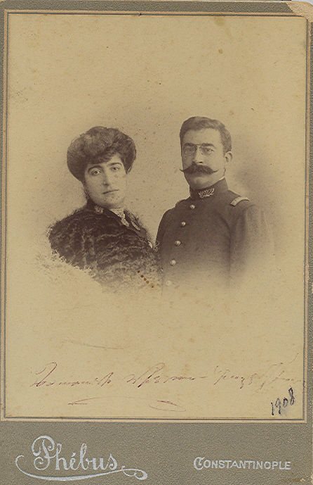 Zaruhi Kalemkaryan eşi Mihran Kalemkaryan ile, 1908