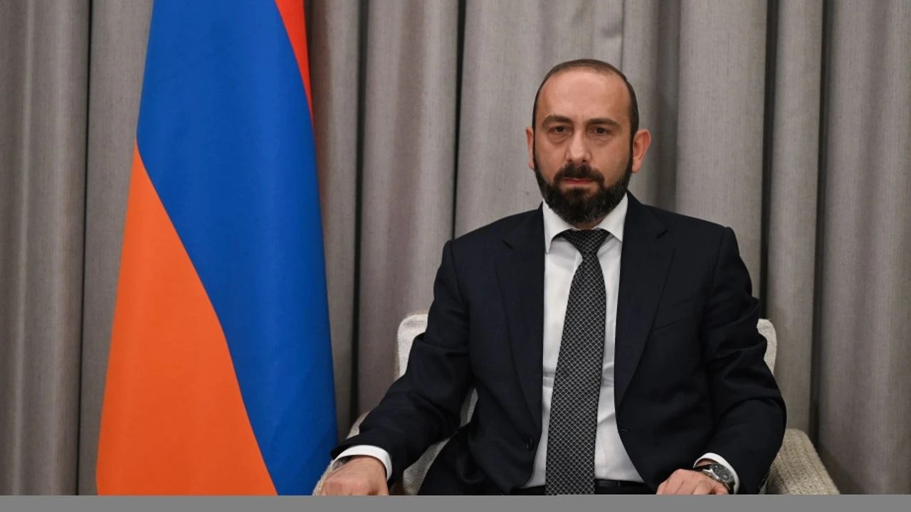 Mirzoyan'dan  Lavrov'a:  