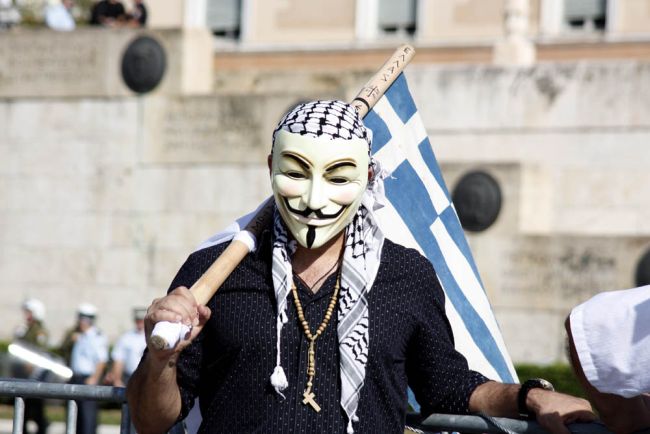 Yunanistan'da ekonomik kriz nedeniyle sık sık protesto gösterileri düzenleniyor