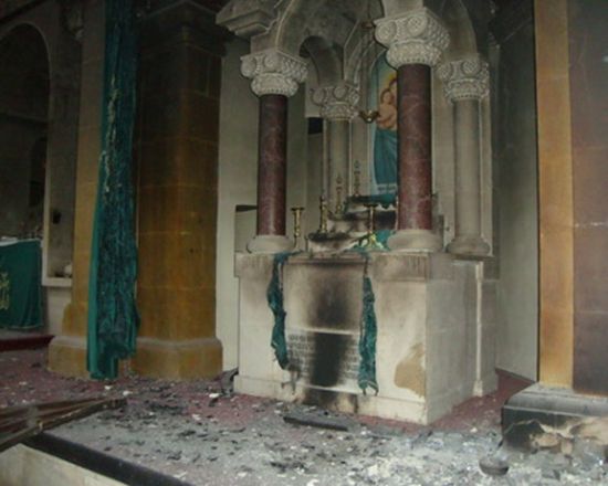 Halep’te Surp Kevork Ermeni Kilisesi yakıldı 
