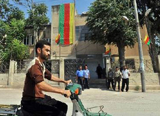 FT: Suriye Kürtleri Esad sonrası için hazırlanıyor  