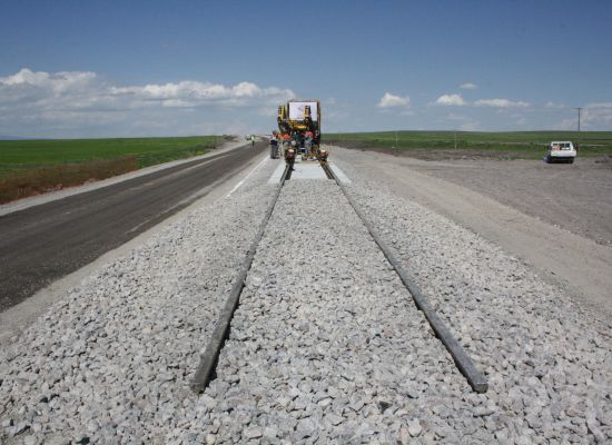 Erzurum-Ermenistan tren hattı onarılıyor