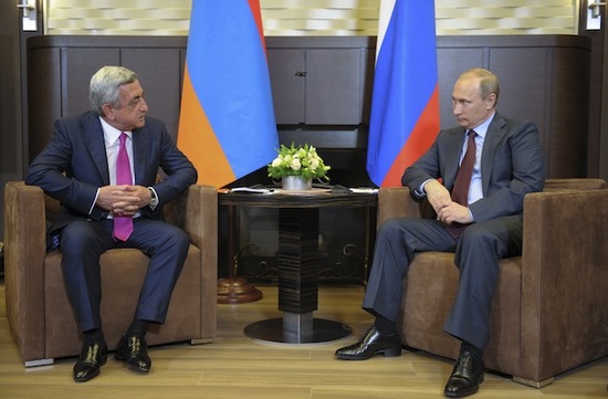 Rusya Ermenistan’ın Avrasya Birliği’ne üyelik onayını verdi