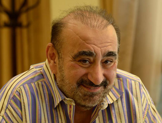 Borat’ın anadan üryan Ermenisi