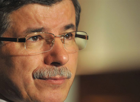 Davutoğlu: Ya birlik oluruz ya da bizi lime lime etmeye çalışırlar