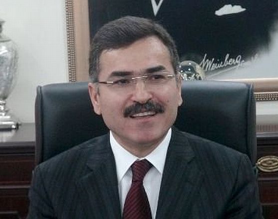 Batman Valisi Turhan: 'O polis sonuçlarına katlanacak'