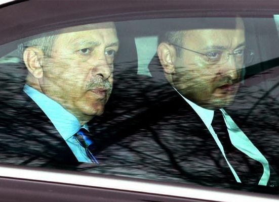 Yalçın Akdoğan: Cemaat, TSK’ya kumpas kurdu