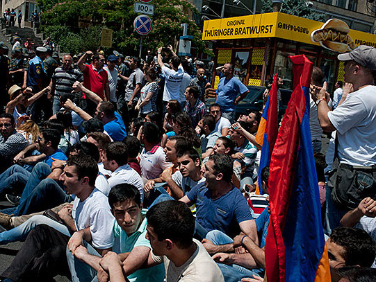 Ermenistan'da zam krizi kapıda