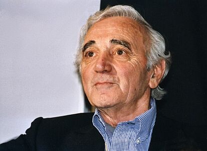 Aznavour'dan 'inkar yasası' kampanyası