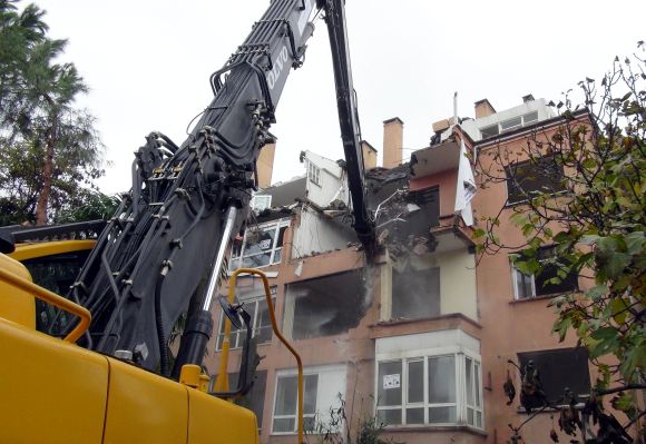 'Kadıköy'de 27 bin binanın yıkılma riski var'