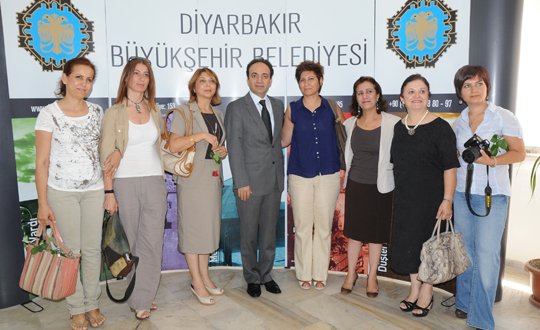 Ermenistanlı iş kadınlarından Baydemir’e ziyaret  