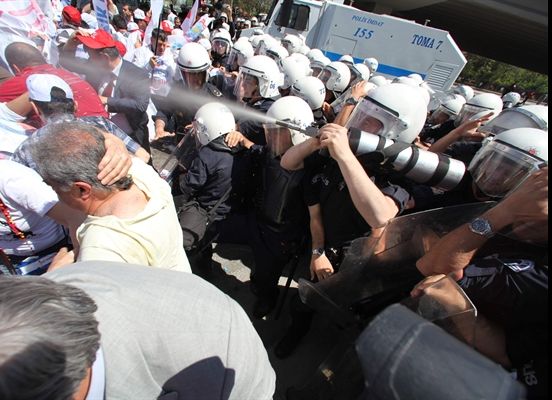Prof. Dr. Adalet Alada biber gazı davasını AİHM'e taşıyor