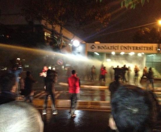 Boğaziçi Üniversitesi öğrencilerine gaz bombalı müdahale