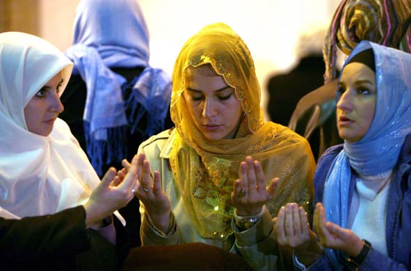Bosna'da dualar 'dünya barışı' için