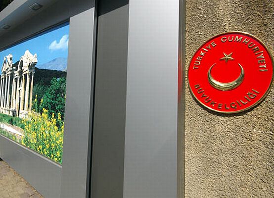 Türkiye Şam Büyükelçiliği kapatıldı