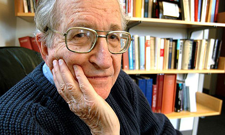 Chomsky: ABD saldırılara göz yumuyor  