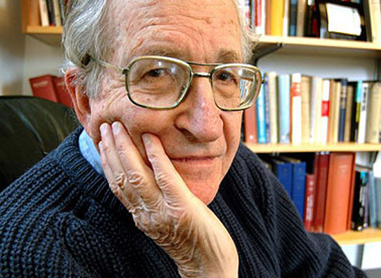 Chomsky: ABD saldırılara göz yumuyor  