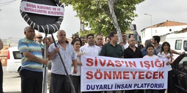 CHP'den Yeni Akit'e 'Sivas katliamı' protestosu