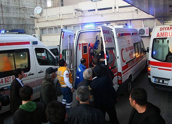 Cizre'de yaralanan polis memuru kurtarılamadı