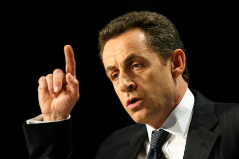 Sarkozy yeni yasa tasarısı için talimat verdi  