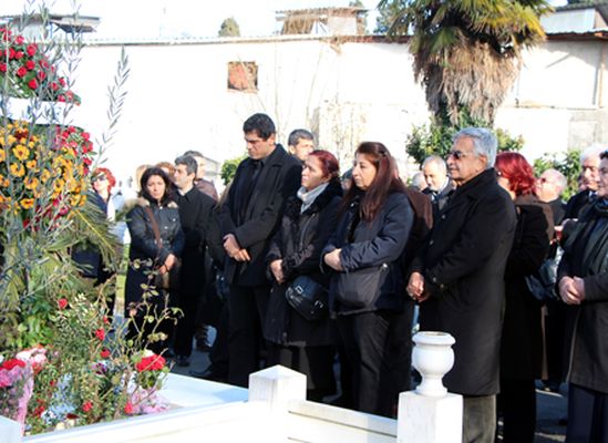 Hrant Dink mezarı başında anıldı