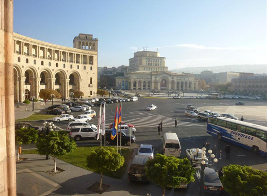 Ermenistan-Türkiye seyahat fonu ilk yolcularını bekliyor 