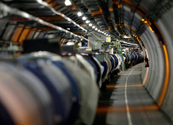 CERN "Tanrı Parçacığı"nı buldu 