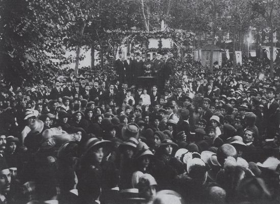 Gezi Parkı ‘Taksim Bahçesi’yken  Beyoğlu’nda Ermeniler