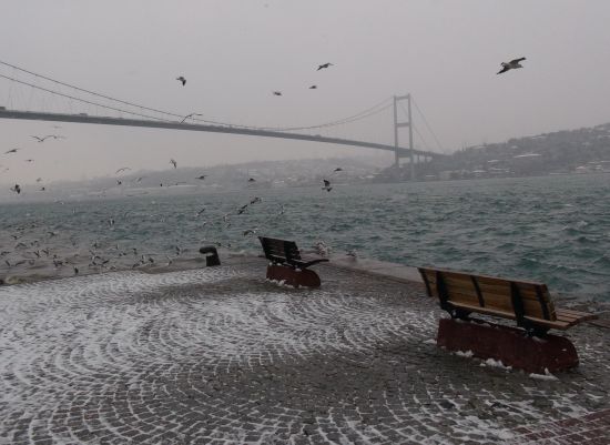 Meteoroloji'den İstanbul'a yağmur ve kar uyarısı