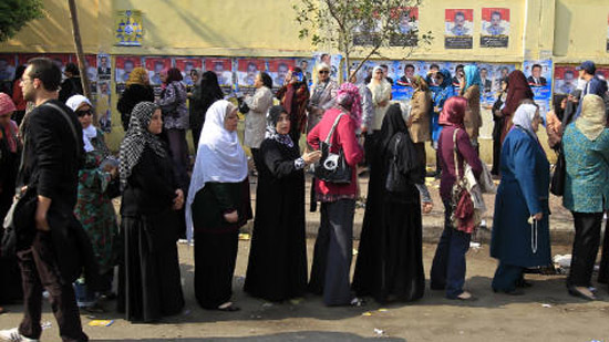 Mısır’da seçim maratonuna Müslüman Kardeşler önde başladı