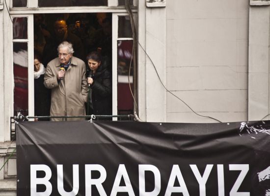 Noam Chomsky: ‘Hrant Dink’in idealleri için mücadele etmeliyiz’
